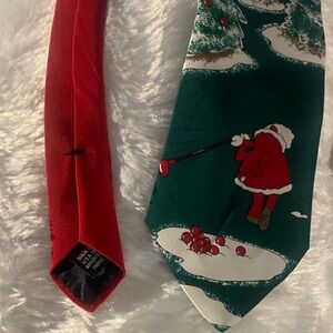 Hallmark Sporty Festive Golfing Santa with Ornaments Christmas Tree Tie
